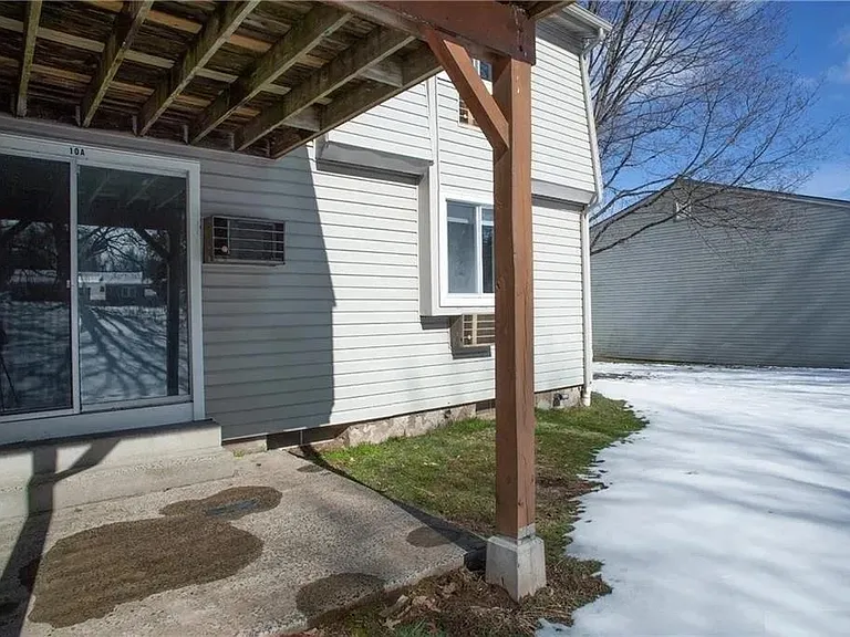 10 Carillon Dr #A — Photo 13