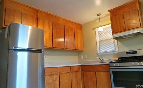 4th image of 608 Carter St #608