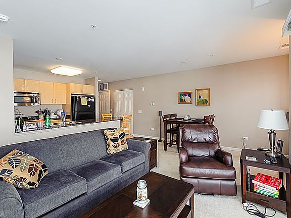 5th image of 255 E Liberty Dr APT 307