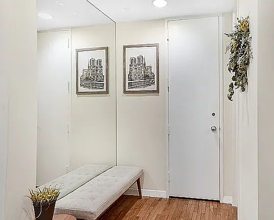 5th image of 15 W 53rd St #17K