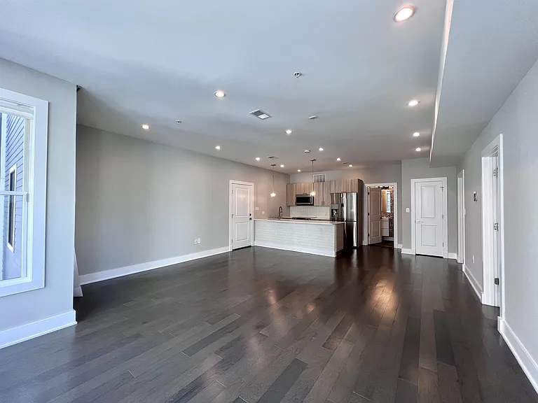 340 Adams St NE #302 — Photo 24