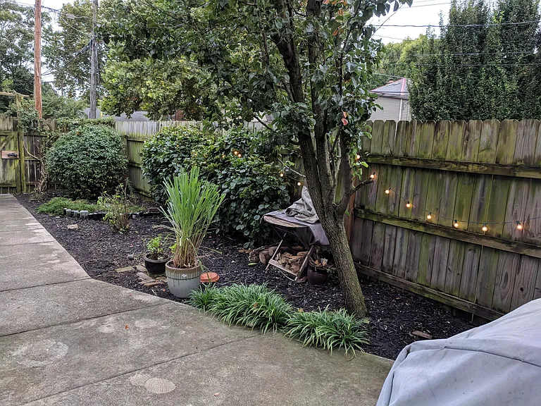 Private, fenced back patio