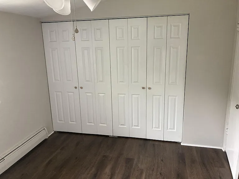 400 E Swissvale Ave — Photo 5
