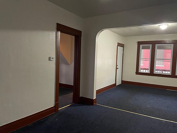 5th image of 302 Lathrop St #1
