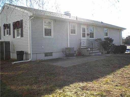 4th image of 35 Haven Ave