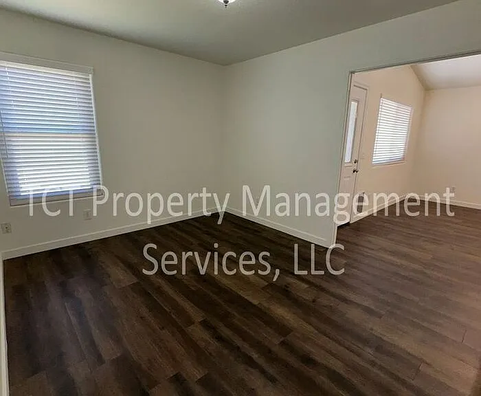 9317 E Olla Ave — Photo 8