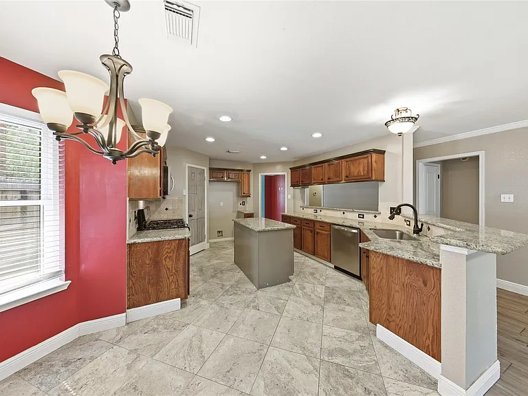 13506 Spring Ct — Photo 10