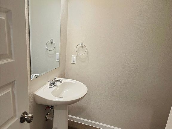 4th image of 1635 Boone Hollow Ln