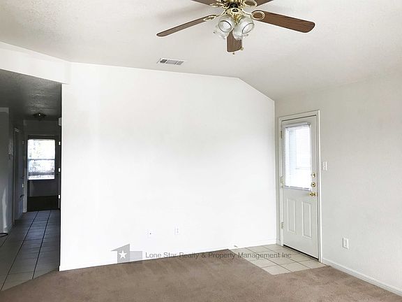 3rd image of 613 Bermuda Unit B