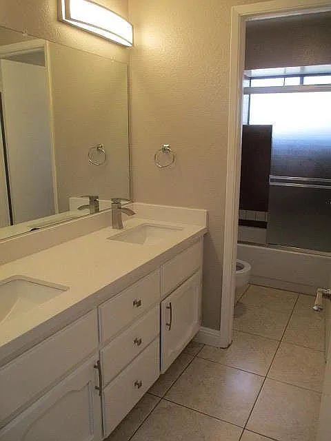 2 bed, 1.5 bath, 1165 sqft, $2,850 — Photo 1