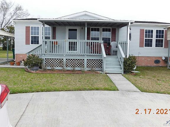 2nd image of 225 Kimino Dr