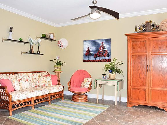 5th image of 223 Southern Oaks Dr SE