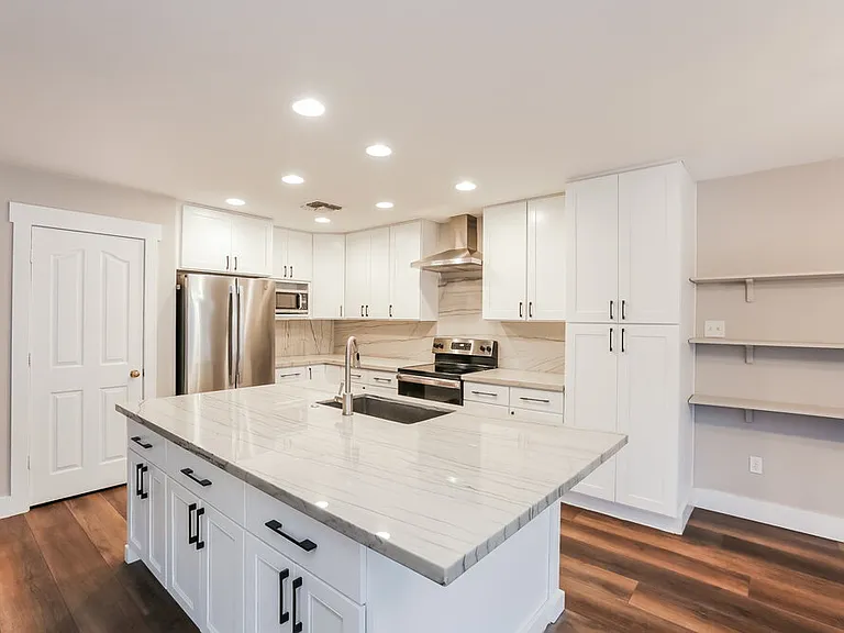 21118 E Stonecrest Dr — Photo 5