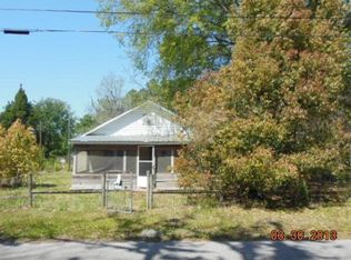 309 4th St NW, Jasper, FL 32052