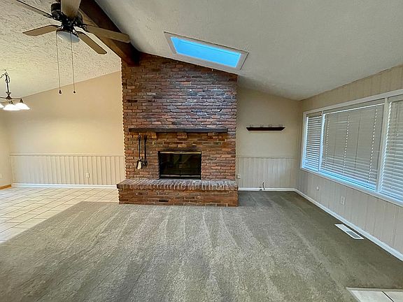 2nd image of 248 Stratford Dr