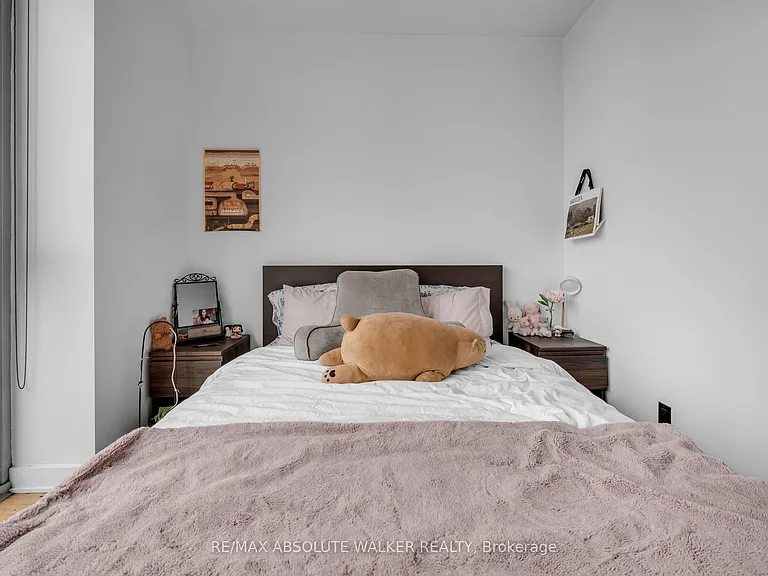 360 McLeod St #717 — Photo 26