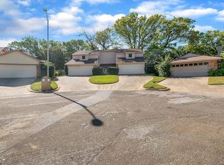 2010 W Sanford St, Arlington, TX 76012