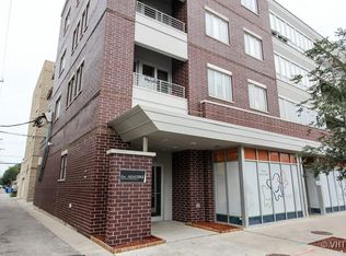 3021 W Armitage Ave, Chicago, IL 60647