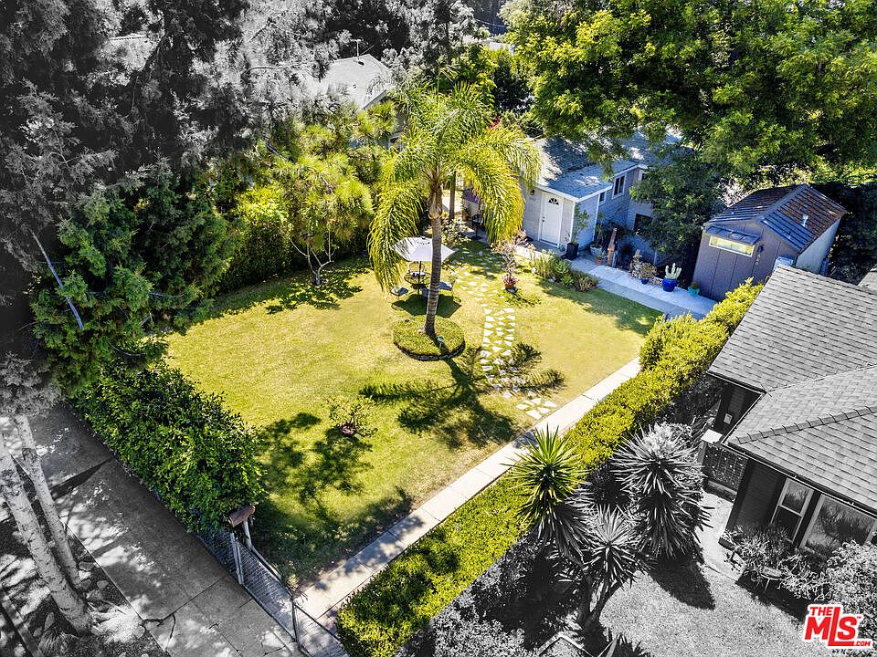 1st image of 647 Parkman Ave