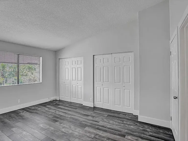 5084 S University Dr — Photo 14