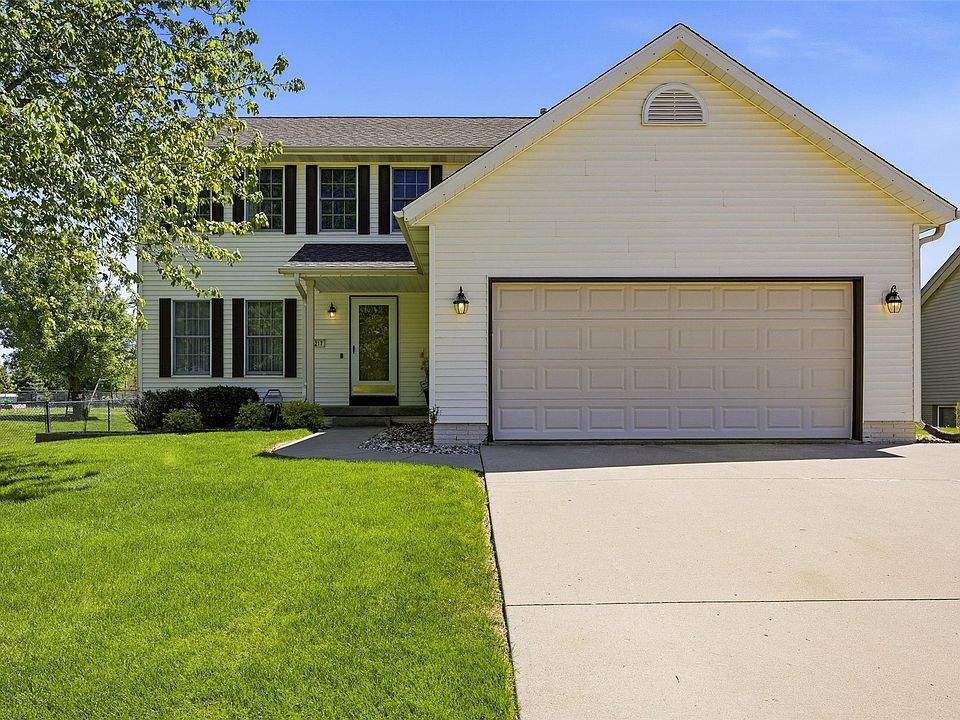 1st image of 1217 Acacia Dr NE
