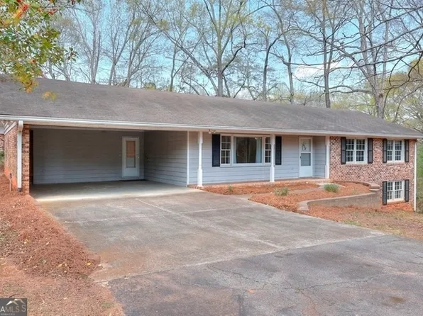 1040 Hill Cir, Bogart, GA 30622