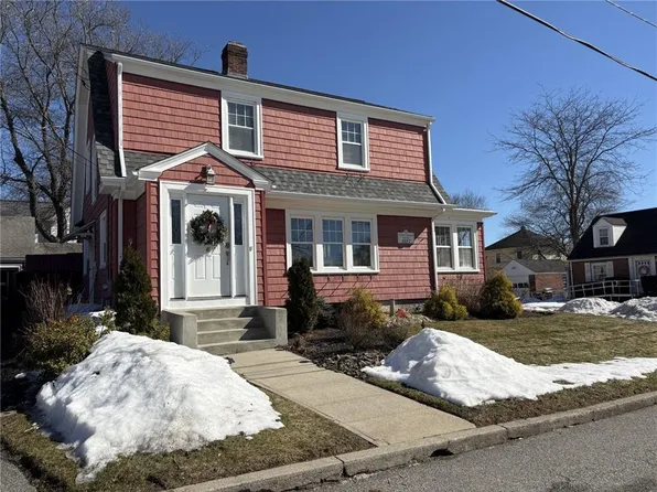 41 Lookout Ave, North Providence, RI 02911