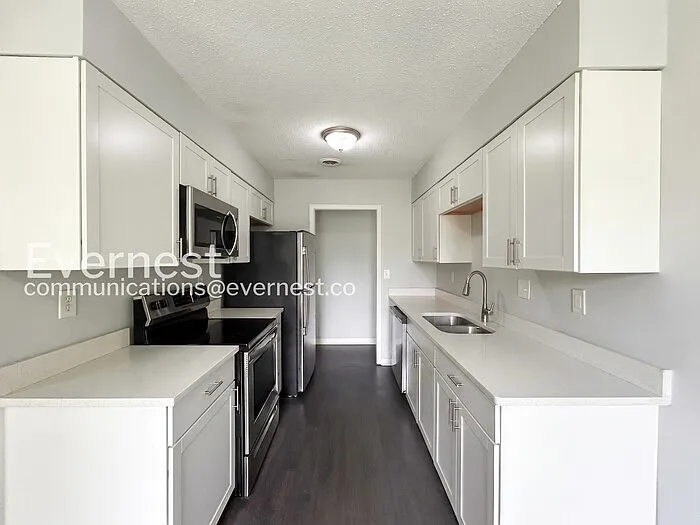 7127 Markim Dr — Photo 4