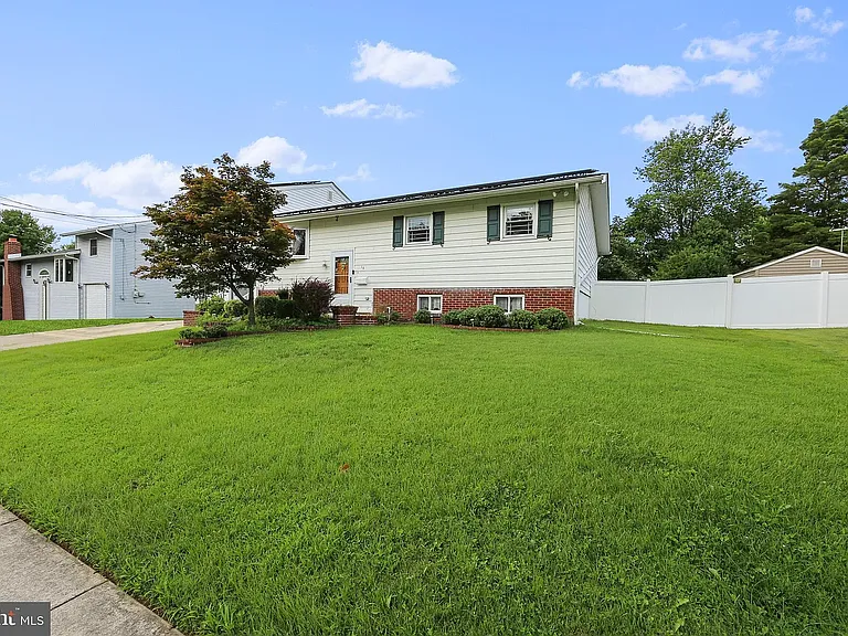 16 Wexford Rd — Photo 43