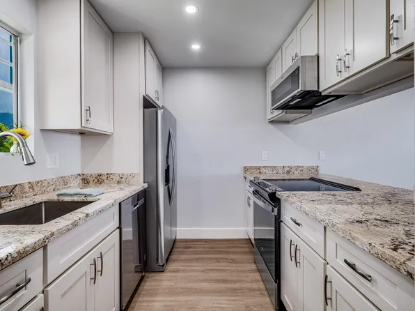 1090 Eha St #27-204, Wailuku, HI 96793