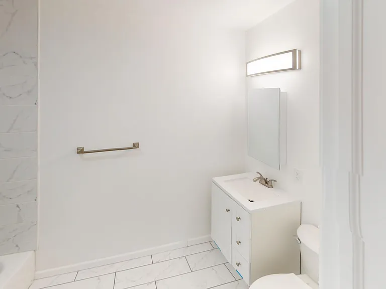 22 Clifton St #1 — Photo 6