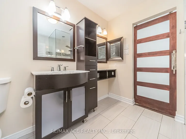 86 Treasure Dr #MAIN — Photo 36