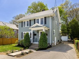 52 Crown St, Milton, MA 02186