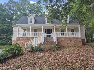 5710 Windworth Dr, Winston Salem, NC 27106