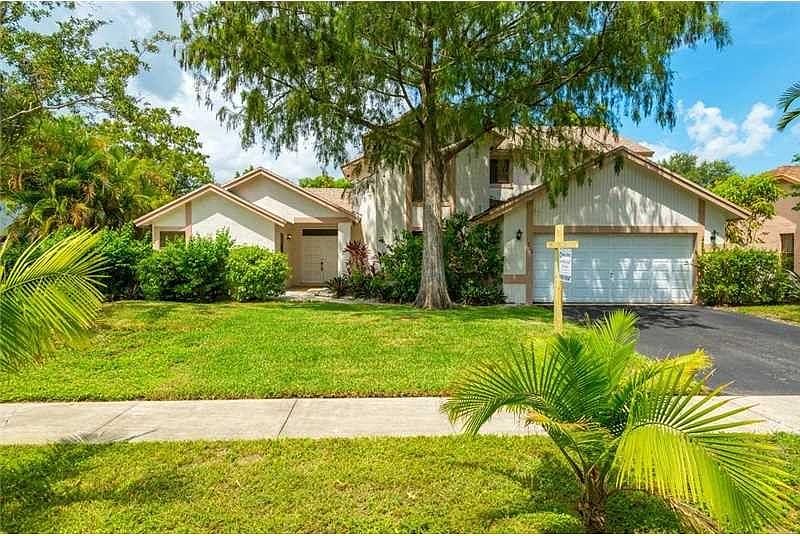 1st image of 5245 NW 74th Ter