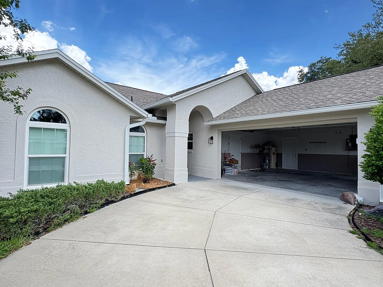 4 bed, 1557 sqft, $2,700 — Photo 4