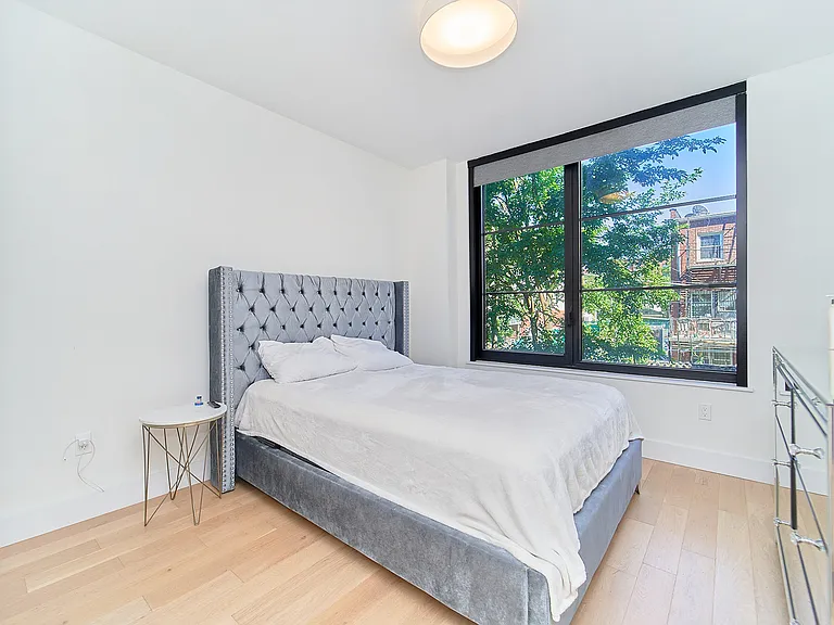 264 Webster Ave #201 — Photo 5