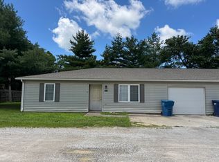 918-20 Kathryn Ln #920, Carterville, IL 62918