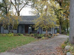 15121 Deremo Ave, Grand Haven, MI 49417