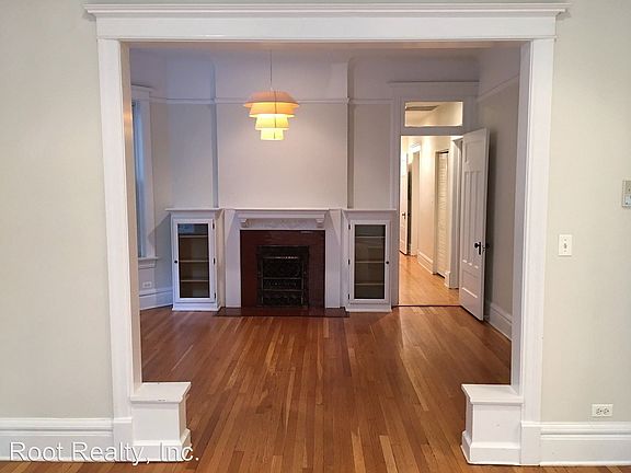 3rd image of 5240 N Glenwood Ave #1