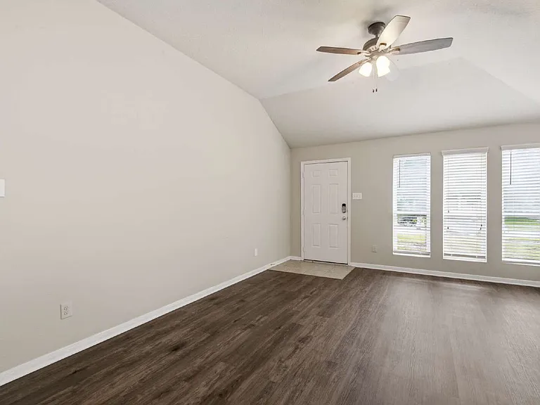 16882 Accolade Way — Photo 6
