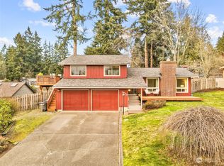1050 NE Tollefson St, Poulsbo, WA 98370