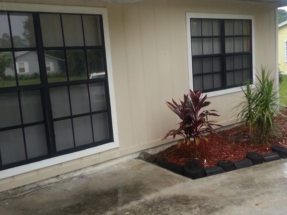 1st image of 1781 SW Cecelia Ln