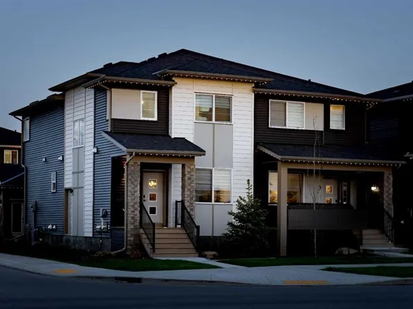 168 S Bridgeport Ave, Chestermere, AB T1X 3E8