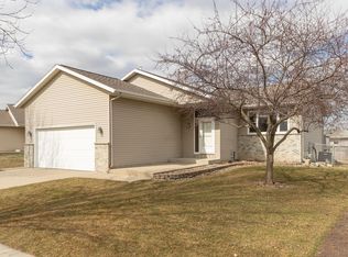 4833 10th St NW, Rochester, MN 55901