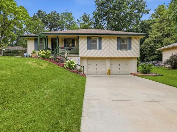 4680 N Olive St, Kansas City, MO 64116