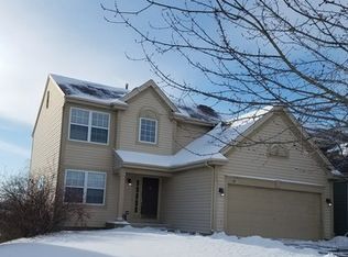 189 Fox Tail Ln, Lindenhurst, IL 60046