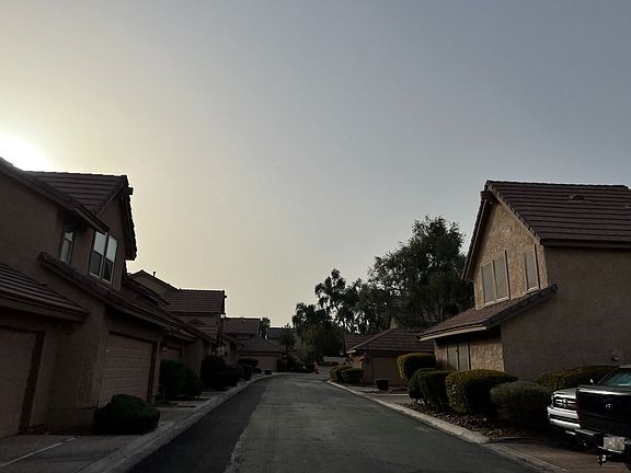 5th image of 4040 Grasmere Ave