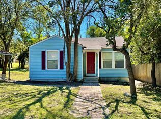 128 6th St, Ingram, TX 78025
