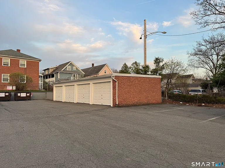 1164 Whitney Ave #H — Photo 9